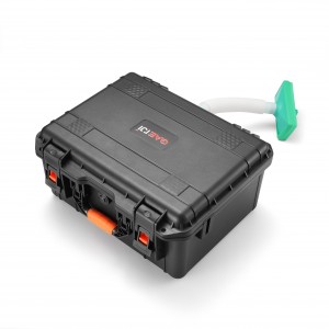 Outdoor battery station with heater M3